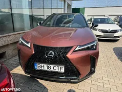 Culoarealte culori Utilizat 2024 Lexus UX 300h Business Edition SUV | 38.720 EUR