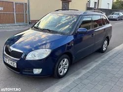 Albastru Utilizat 2009 Skoda Fabia Classic Hatchback | 1.950 EUR (Preț bun)