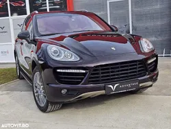 Alte culori Utilizat 2010 Porsche Cayenne Turbo SUV | 23.000 EUR