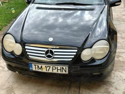 Utilizat 2001 Mercedes C230 Coupe | 1.700 EUR