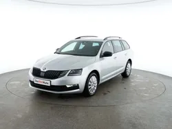 Gri deschis normal Utilizat 2019 Skoda Octavia Ambition Break | 16.300 EUR (Preț OK)
