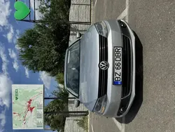 Utilizat 2011 VW Jetta Berlinǎ | 6.700 EUR (Puțin scump)