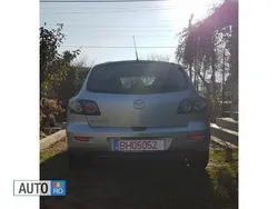 Gri Utilizat 2004 Mazda 3 Hatchback | 3.300 EUR