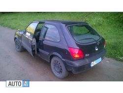 Negru metalizat Utilizat 2000 Ford Fiesta Hatchback | 900 EUR