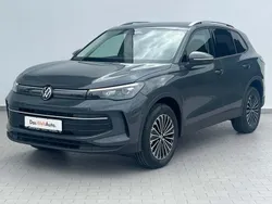 Gri mediu normal Nouă 2025 VW Tiguan Life SUV | 41.900 EUR (Puțin scump)