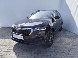 Negru metalic perleffect Utilizat 2022 Skoda Karoq Style SUV | 25.916 EUR (Scump)