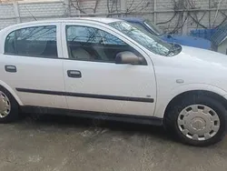 Alb Utilizat 2007 Opel Astra Hatchback | 2.500 EUR (Preț OK)