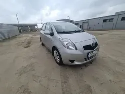 Gri Utilizat 2006 Toyota Yaris Hatchback | 2.690 EUR (Scump)