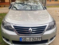 Culoareargint Utilizat 2011 Renault Latitude Initiale Berlinǎ | 7.000 EUR