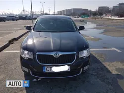 Negru Utilizat 2012 Skoda Superb Berlinǎ | 10.300 EUR (Scump)