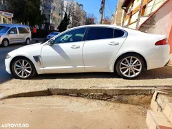 Alb Utilizat 2013 Jaguar XF Premium Luxury Berlinǎ | 8.500 EUR