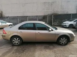 Utilizat 2005 Ford Mondeo Berlinǎ | 1.100 EUR