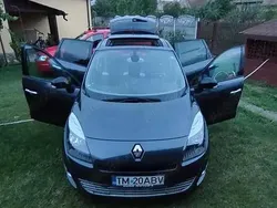 Gri Utilizat 2011 Renault Grand Scénic III Bose Edition Monovolum | 3.999 EUR (Puțin scump)