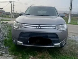 Utilizat 2014 Mitsubishi Outlander SUV | 8.200 EUR