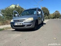 Gri Utilizat 2009 Opel Combo Berlinǎ | 10.500 EUR