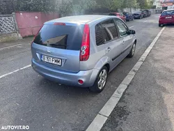 Albastru Utilizat 2006 Ford Fiesta Hatchback | 1.150 EUR (Super Preț)