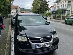 Utilizat 2009 VW Touran Monovolum | 3.199 EUR (Preț bun)