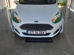 Culoarealb Utilizat 2013 Ford Fiesta Titanium Hatchback | 4.200 EUR (Preț bun)