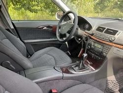 Utilizat 2005 Mercedes 220 Berlinǎ | 2.250 EUR