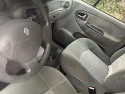 Utilizat 2002 Renault Scénic Monovolum | 1.500 EUR