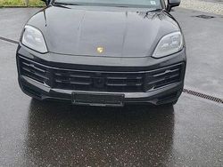 Culoarenegru Utilizat 2024 Porsche Cayenne Black Edition SUV | 89.903 EUR