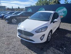Alb Utilizat 2016 Ford Fiesta Hatchback | 9.950 EUR