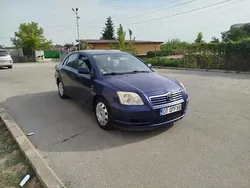 Utilizat 2005 Toyota Avensis Berlinǎ | 999 EUR (Preț bun)