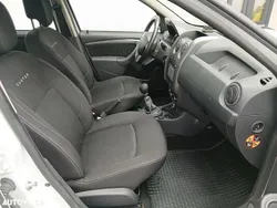 Culoarealb Utilizat 2014 Dacia Duster Lauréate SUV | 8.550 EUR (Preț bun)