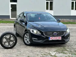 Negru Utilizat 2017 Volvo S60 Momentum Berlinǎ | 9.620 EUR (Puțin scump)
