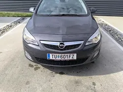 Culoaregri Utilizat 2011 Opel Astra Cosmo Break | 2.750 EUR (Preț bun)