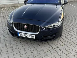 Culoarealbastru Utilizat 2017 Jaguar XE R-Sport Berlinǎ | 12.500 EUR (Puțin scump)