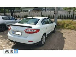 Alb Utilizat 2014 Renault Fluence Berlinǎ | 7.000 EUR
