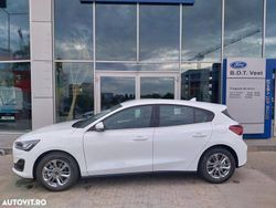 Culoarealb Nouă 2025 Ford Focus Hatchback | 24.396 EUR