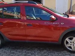 Utilizat 2013 Dacia Sandero Hatchback | 6.550 EUR (Scump)