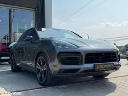 Gri Utilizat 2019 Porsche Cayenne SUV | 95.000 EUR