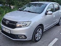 Culoareargint Utilizat 2018 Dacia Logan Berlinǎ | 5.700 EUR (Preț bun)