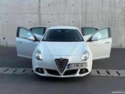 Alb Utilizat 2016 Alfa Romeo Giulietta Hatchback | 7.700 EUR