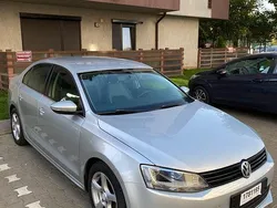 Culoareargint Utilizat 2011 VW Jetta Highline Berlinǎ | 5.700 EUR (Preț OK)