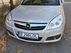 Gri Utilizat 2007 Opel Signum Hatchback | 11.000 EUR