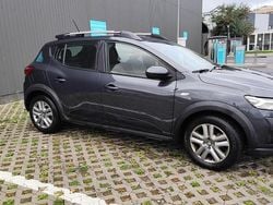 Gri Utilizat 2021 Dacia Sandero Stepway Hatchback | 9.000 EUR (Preț bun)
