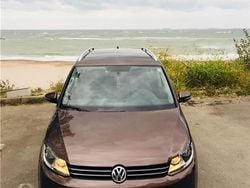 Maro Utilizat 2013 VW Touran Monovolum | 9.250 EUR (Scump)