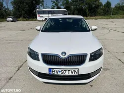 Alb Utilizat 2015 Skoda Octavia Style Berlinǎ | 9.400 EUR (Super Preț)