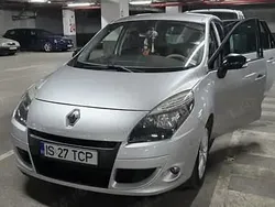 Gri Utilizat 2011 Renault Scénic III Monovolum | 4.100 EUR