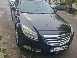 Culoarenegru Utilizat 2012 Opel Insignia Sport Break | 3.700 EUR (Preț bun)