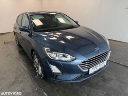 Albastru Utilizat 2020 Ford Focus Titanium Hatchback | 10.043 EUR (Preț OK)