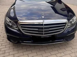 Albastru Utilizat 2019 Mercedes E220 Hatchback | 32.999 EUR