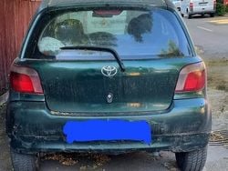 Utilizat 2000 Toyota Yaris Berlinǎ | 4.700 EUR
