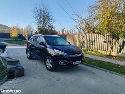 Culoarenegru Utilizat 2015 Hyundai ix35 Premium SUV | 10.300 EUR (Preț OK)