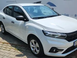Alb Utilizat 2021 Dacia Logan Essentiel Berlinǎ | 9.996 EUR (Preț OK)