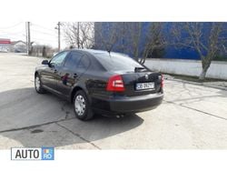 Negru Utilizat 2005 Skoda Octavia Hatchback | 4.999 EUR (Scump)